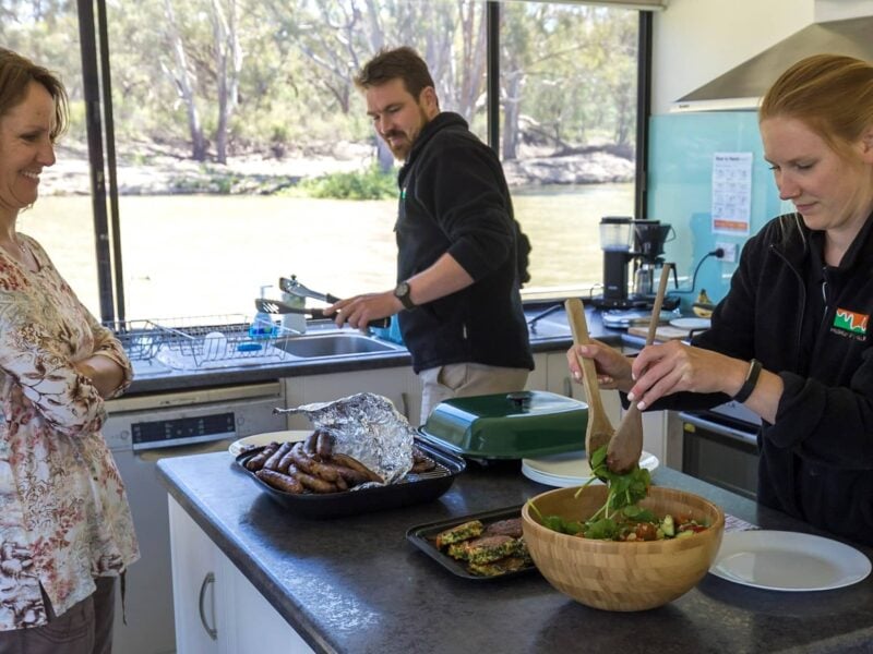 Guides Preparing Meals 103QC IMG 6598 (2)
